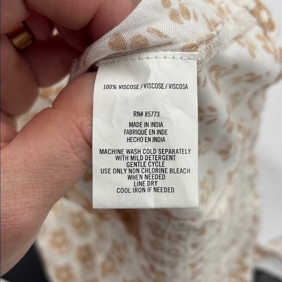 O’Neill Kalia V-Neck Smocked-Back Tank Top - Picture 6 of 6